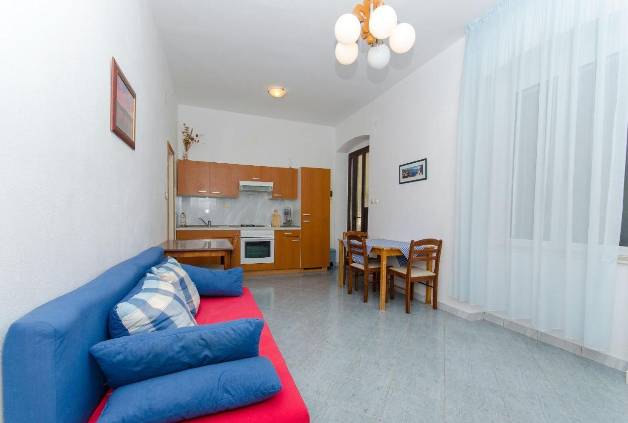 Apartments Ivanka Вис Экстерьер фото