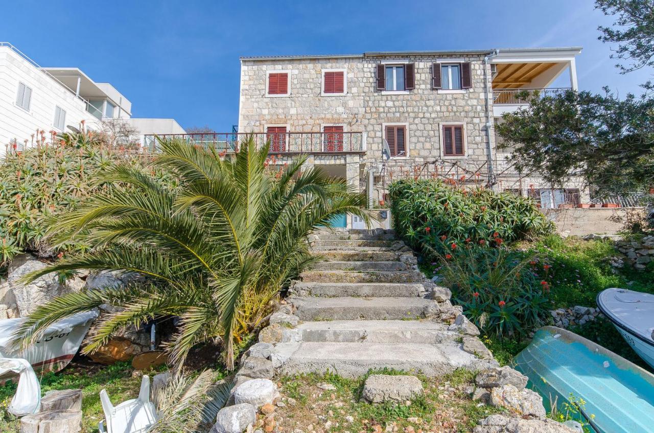 Apartments Ivanka Вис Экстерьер фото