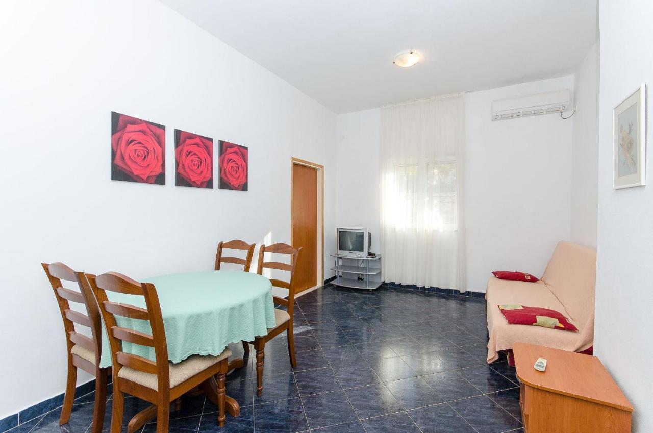Apartments Ivanka Вис Экстерьер фото